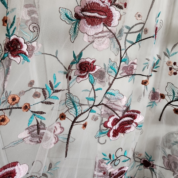 Endless Rose Floral Dress - Picture 4 of 7